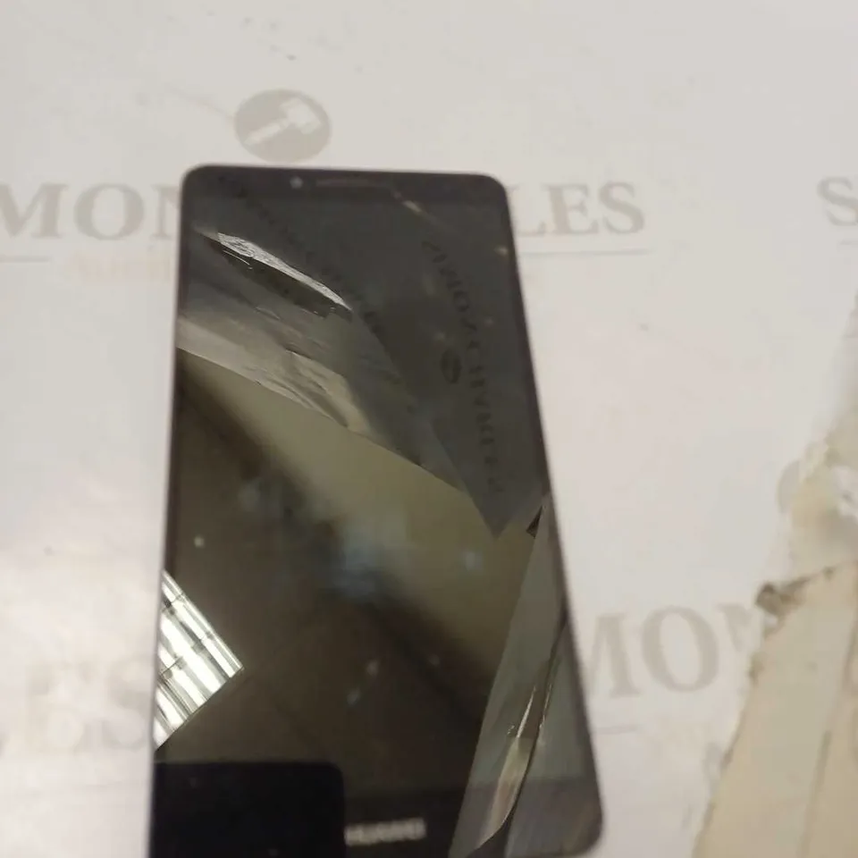 HUAWEI TECHNOLOGIES MODEL MT7-L09