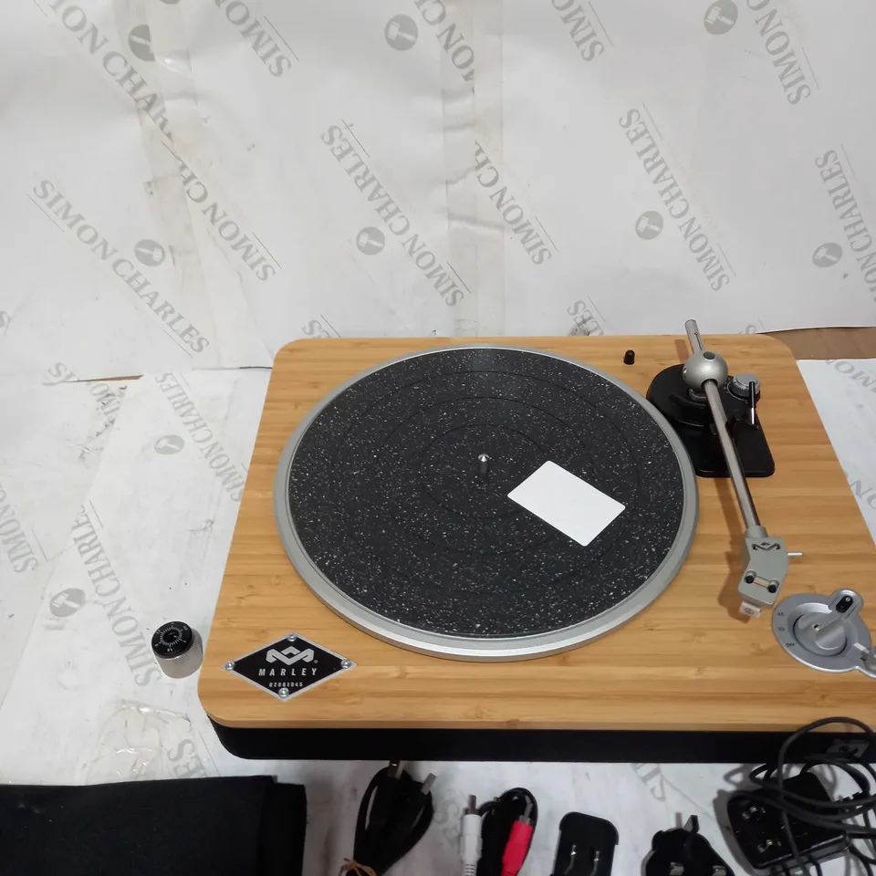 BOXED MARLEY STIR IT UP WIRELESS TURNTABLE  