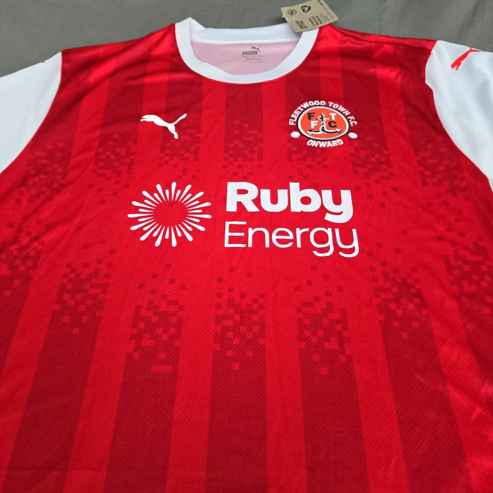 FLEETWOOD TOWN FC HOME JERSEY SIZE 3XL