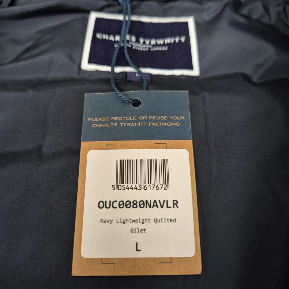 CHARLES TYRWHITT NAVY LIGHTWEIGHT QUILTED GILET – UK L