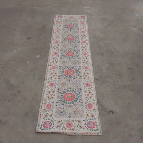 QUALITY DESIGNER AREA RUG - APPROXIMATELY 224 x 59cm