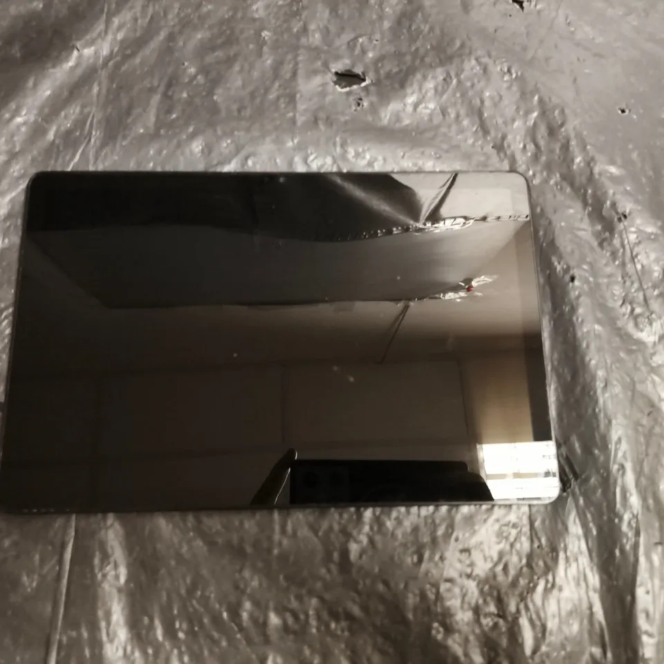 SAMSUNG TABLET – SPACE GRAY - MODEL UNSPECIFIED