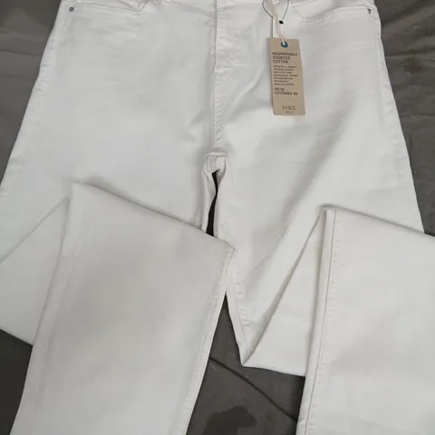M&S THE SIENNA STRAIGHT MID RISE WHITE JEANS - UK 14