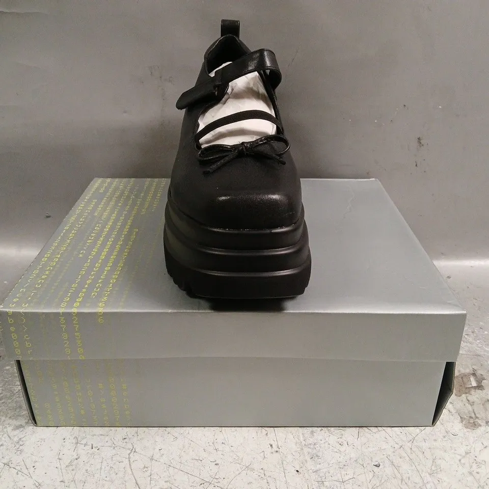BOXED PAIR OF KOI OBSIDIAN DOLL TRIDENT MARY JANES IN BLACK SIZE UK 9