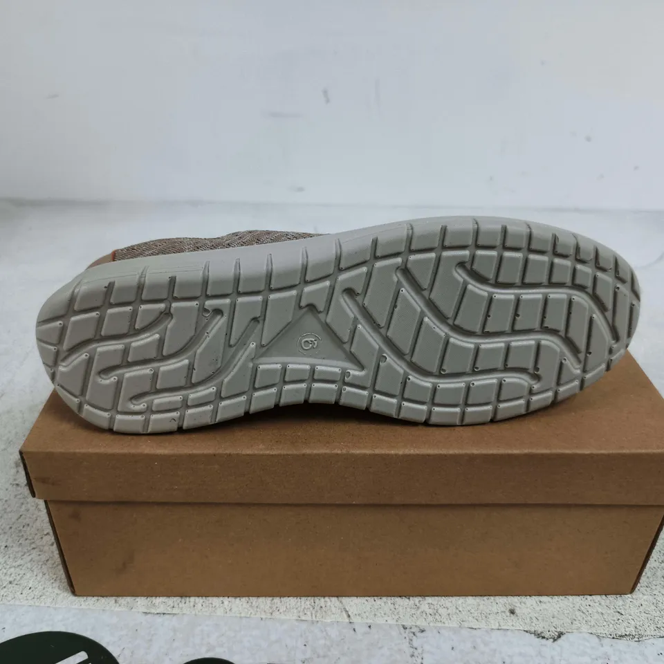 LIFESTYLE BY CUSHION WALK RUTH TRAINERS BEIGE UK 6 BOXED