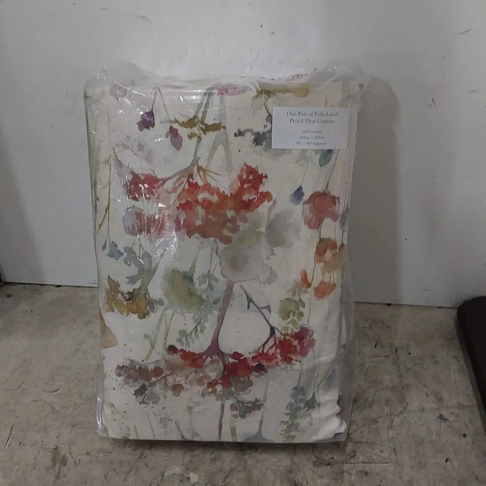 BAGGED DESMARIAH BLACKOUT PENCIL PLEATED CURTAINS // SIZE: 229 X 229 CM 