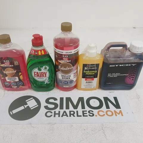 APPROXIMATELY 15 ASSORTED HOUSEHOLD PRODUCTS TO INCLUDE FAIRY , FABULOSA AND BLOODWORM LIQUID
