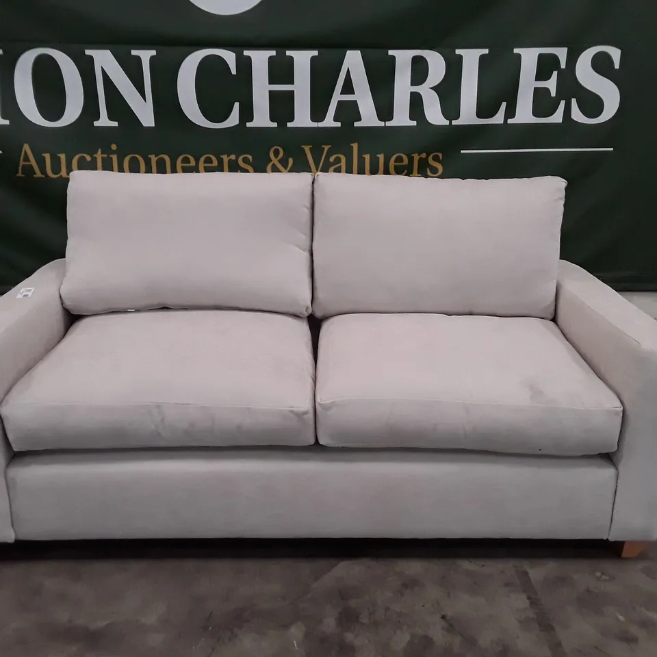 QUALITY DESIGNER SOMERTON 3 SEATER SOFA - WHITE FABRIC 
