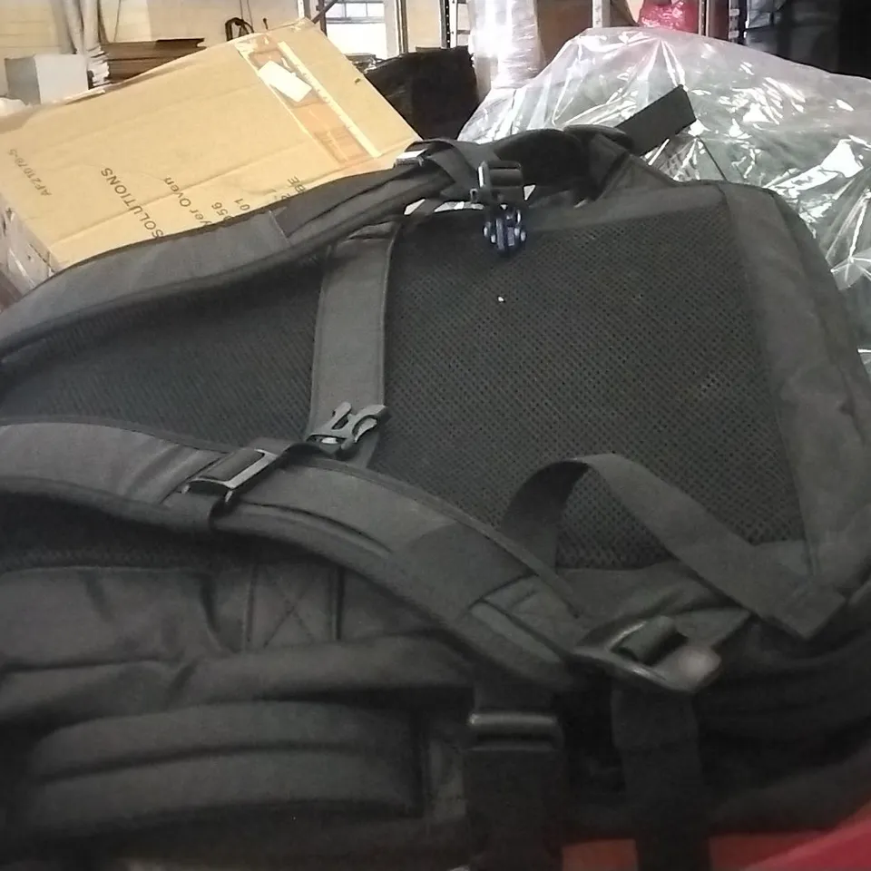PALLET OF ASSORTED ITEMS INCLUDING TRIPOD, CAMPING FOLDABLE SEAT, BANGE BACKPACK, PLASTIC BASKET, SOFT GREY BLANKET