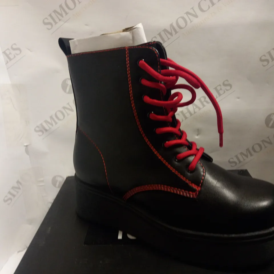 KOI VEGAN THRAX RED LACE CLASS BOOTS - SIZE 4