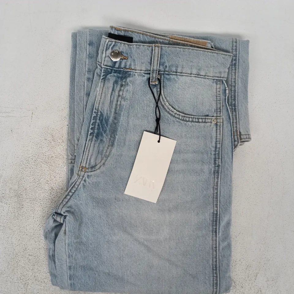 ZARA DENIM JEANS IN LIGHT BLUE SIZE UK 10