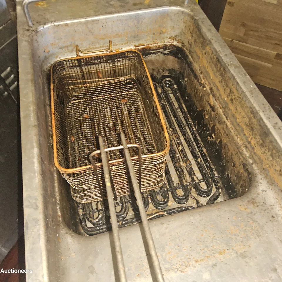 MAREN ELECTRIC FREE STANDING DEEP FAT FRYER