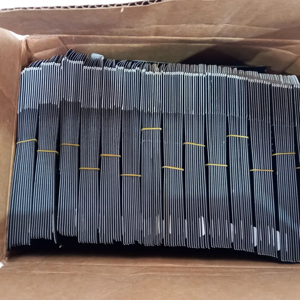 APPROXIMATELY 300 BODY JOOLS IN GLITTER STAR DESIGN