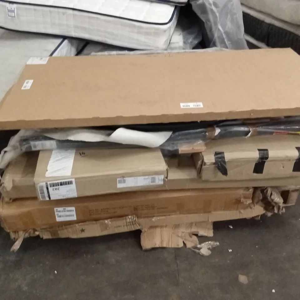 PALLET OF ASSORTED INCOMPLETE DESIGNER FURNITURE PARTS AND PIECES