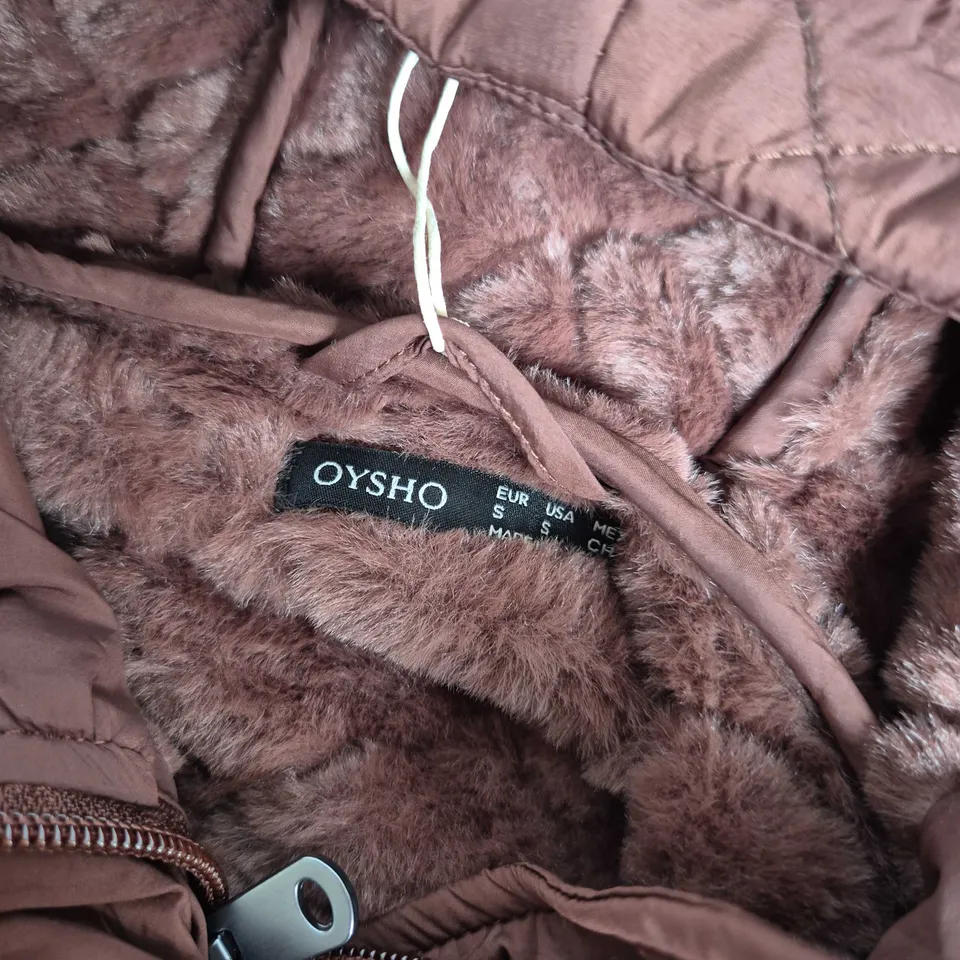 OYSHO QUILTED COAT WITH FAUX FUR LINING, BROWN – EU S