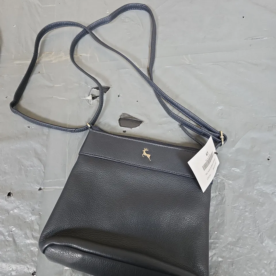 ASHWOOD CROSSBODY BAG IN NAVY