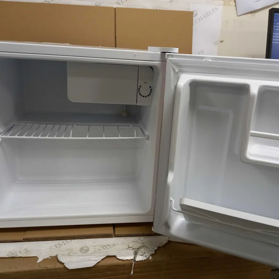 KUHLA 43L MINI FRIDGE WITH ICE BOX- COLLECTION ONLY