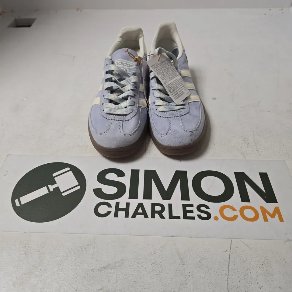 UNBOXED PAIR OF ADIDAS HANDBALL SPECIAL TRAINERS IN LIGHT BLUE - UK 5