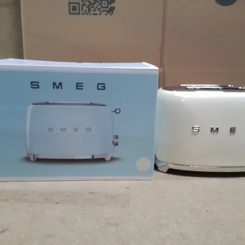 BOXED SMEG 2 SLICE TOASTER WHITE