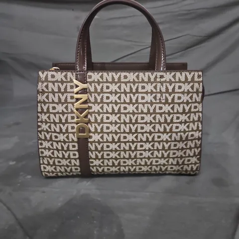 DKNY SMALL HANDBAG