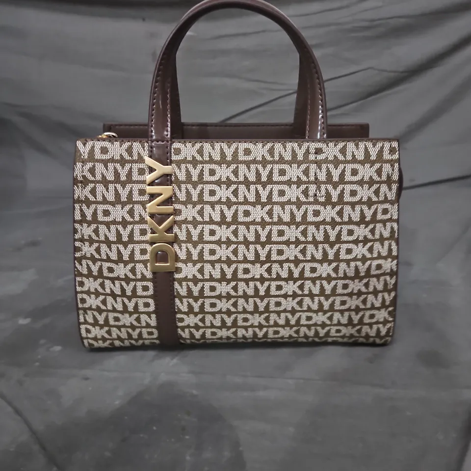 DKNY SMALL HANDBAG