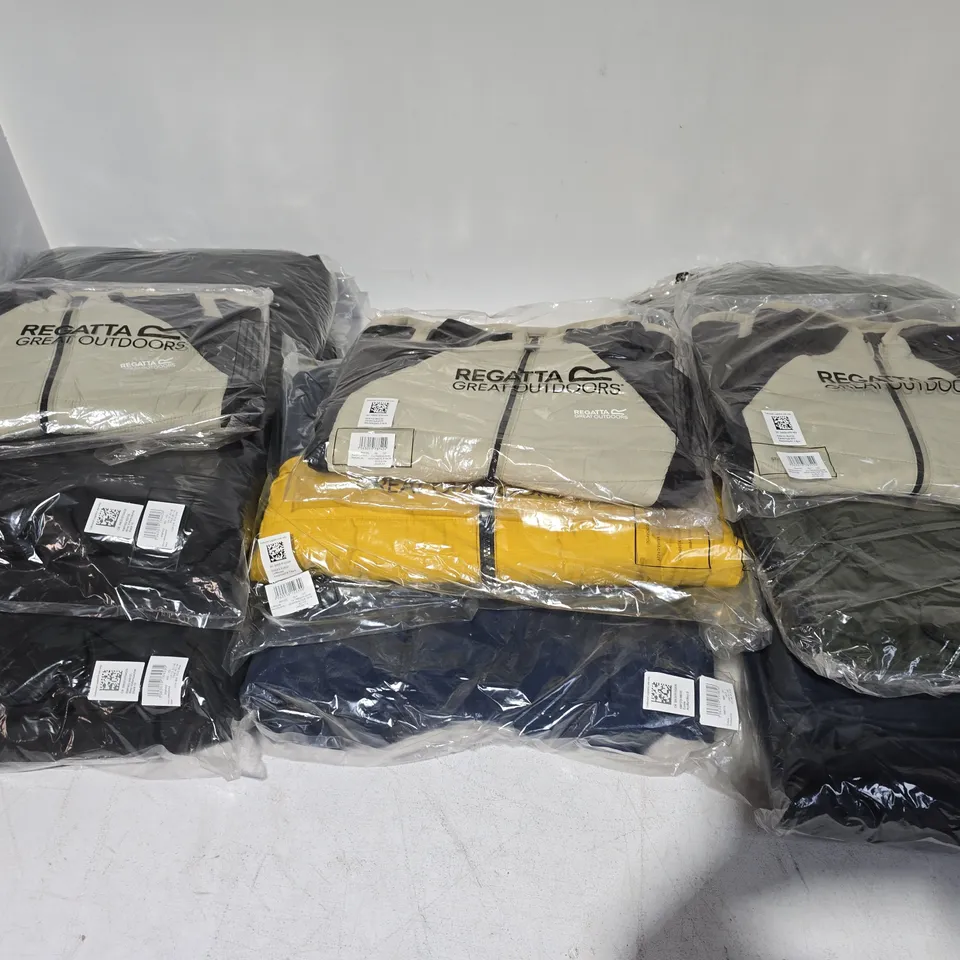 LOT OF APPROXIMATELY 13 ASSORTED BRAND NEW REGATTA AND DARE2BE CLOTHING ITEMS