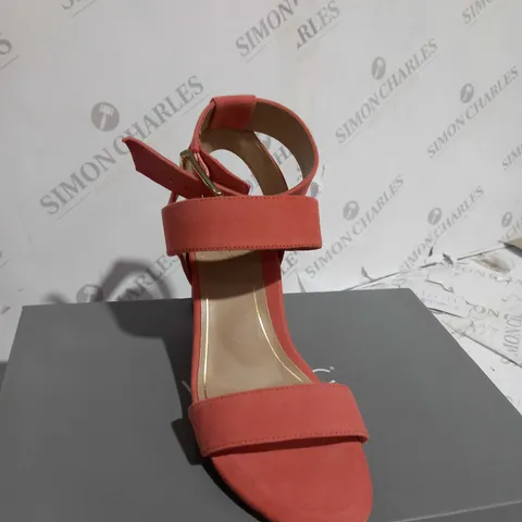 BOXED VIONIC CORAL HIGH HEELS - UK SIZE 7