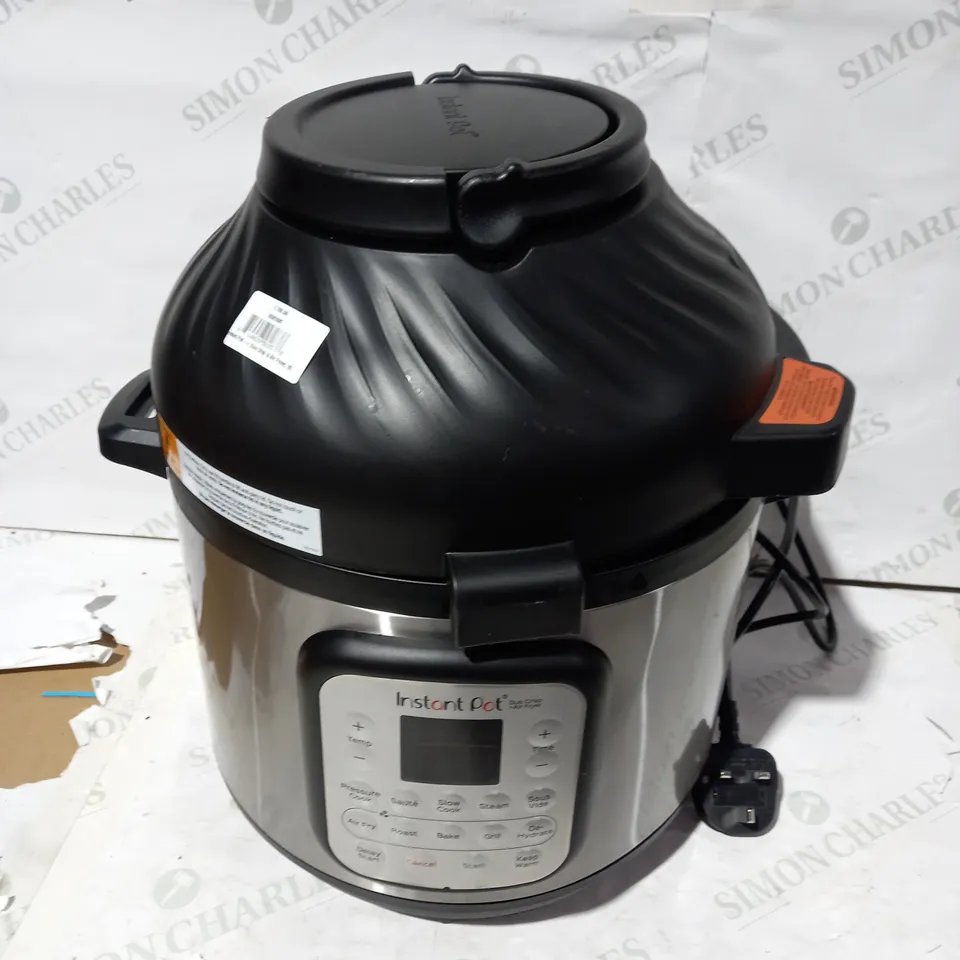BOXED INSTANT POT DUO CRISP + AIR FRYER