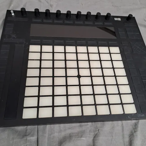 ABLETON PUSH 2 MIDI CONTROLLER