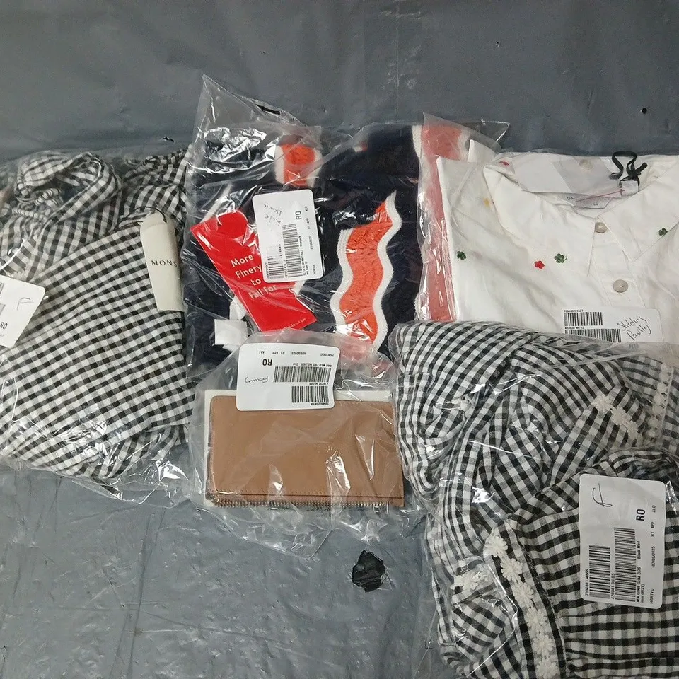 BOX OF APPROXIMATELY 8 ASSORTED BAGGED PIECES OF CLOTHING IN VARIOUS STYLES, SIZES, AND BRANDS 