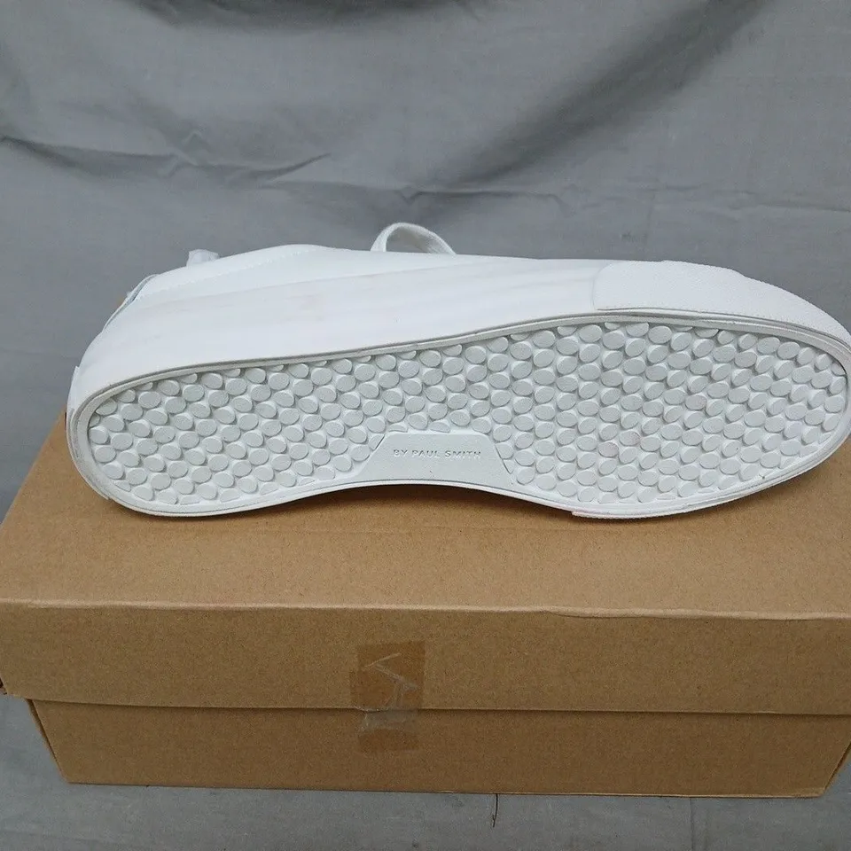 PAUL SMITH WHITE LEATHER SNEAKERS. SIZE UK 7