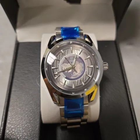 BOXED ERNEST FERDINAND MENS SILVER DIAL BRACELET STRAP WATCH