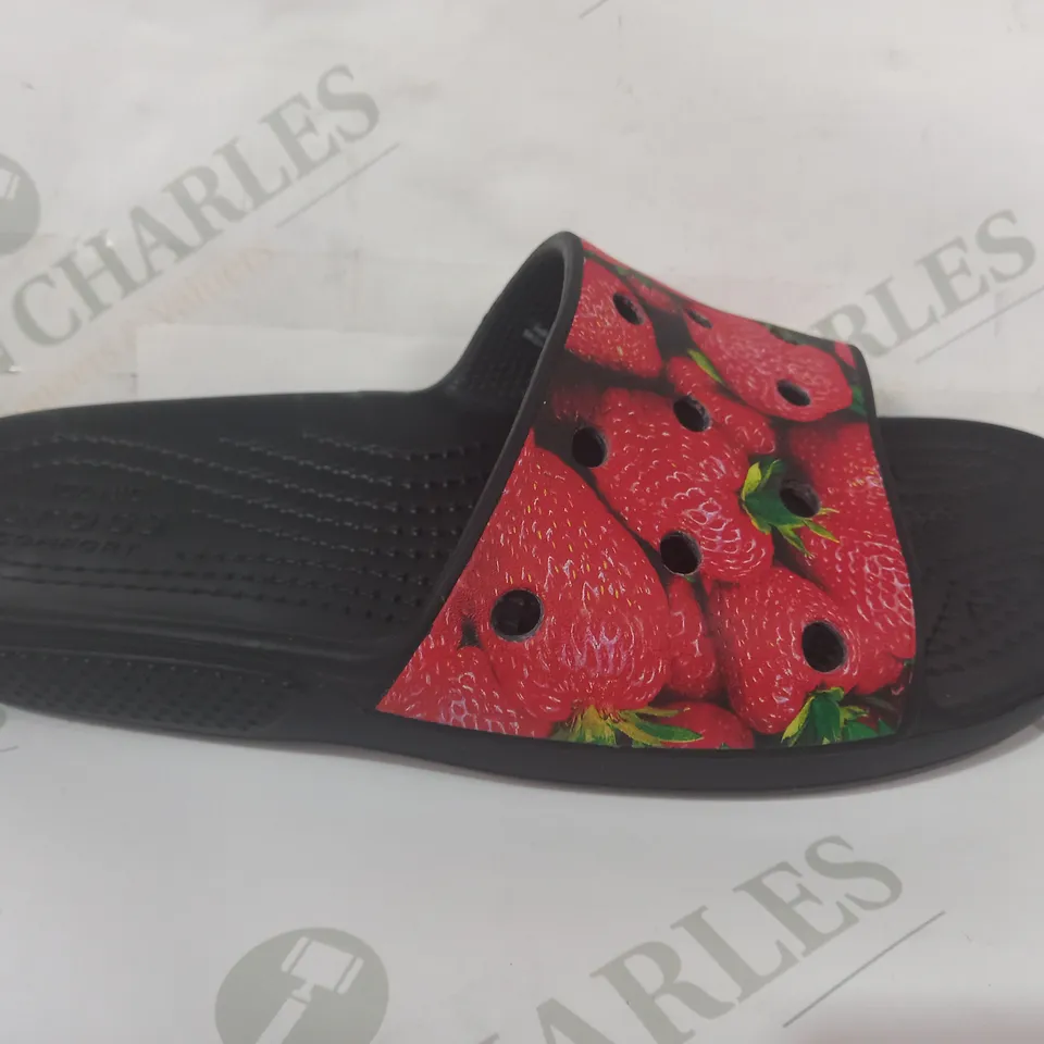 PAIR OF CROCS CLASSIC HYPERREAL SLIDERS IN BLACK W. STRAWBERRY DESIGN UK SIZE M6/W7