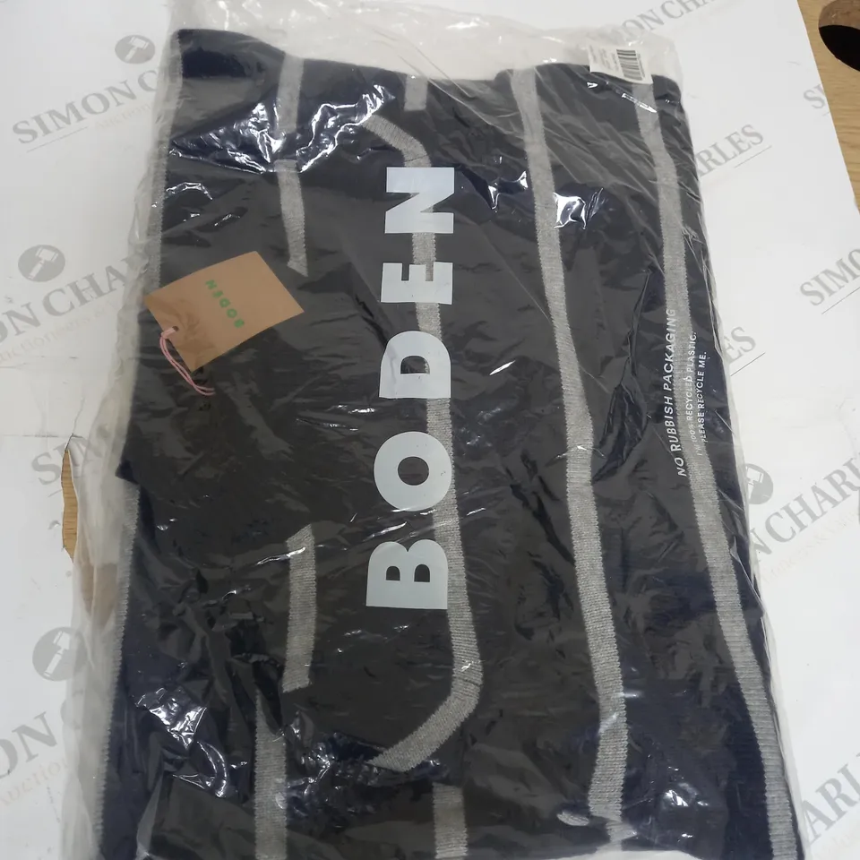 BODEN CREW NECK JUMPER SIZE 6P