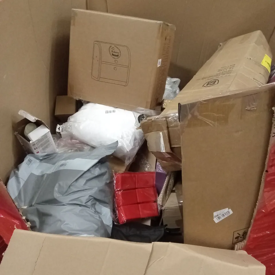 PALLET OF ASSORTED HOUSEHOLD GOODS AND PRODUCTS TO INCLUDE; BREAD BIN, STEAM CLEANER, BLIND ETC