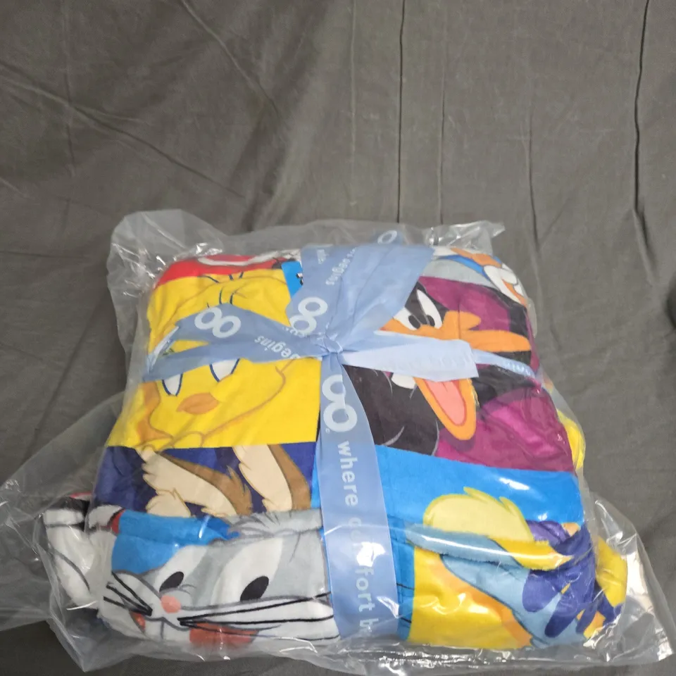 KIDS SEALED OODIE HOODED BLANKET - LOONEY TUNES