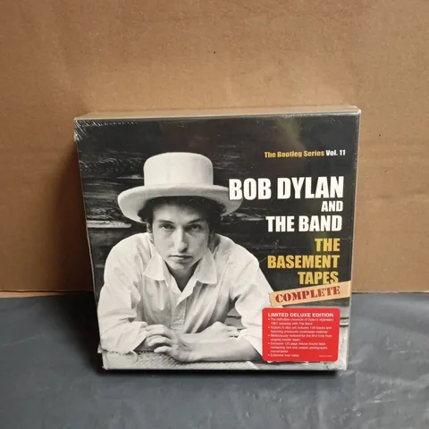 BOB DYLAN AND THE BAND – THE BASEMENT TAPES COMPLETE (LIMITED DELUXE EDITION) 6 DISC SET + 120 PAGE BOOK