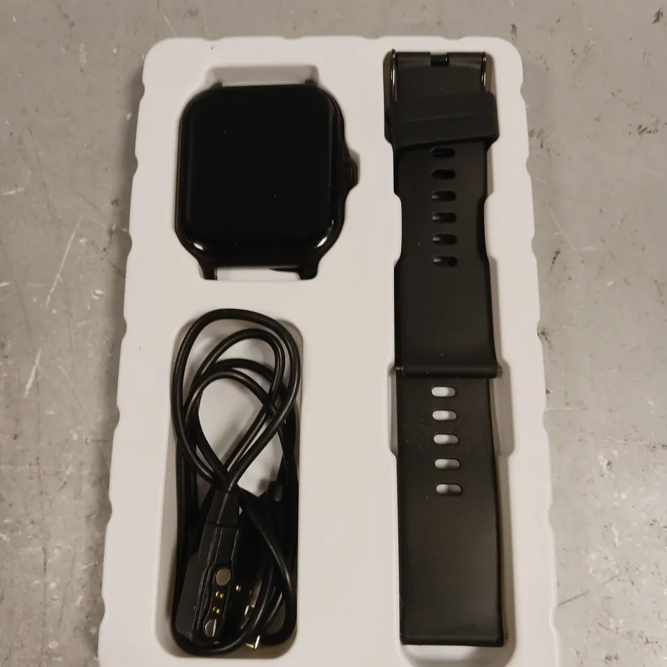 BOXED FITNESS TRACKING SMART WATCH	
