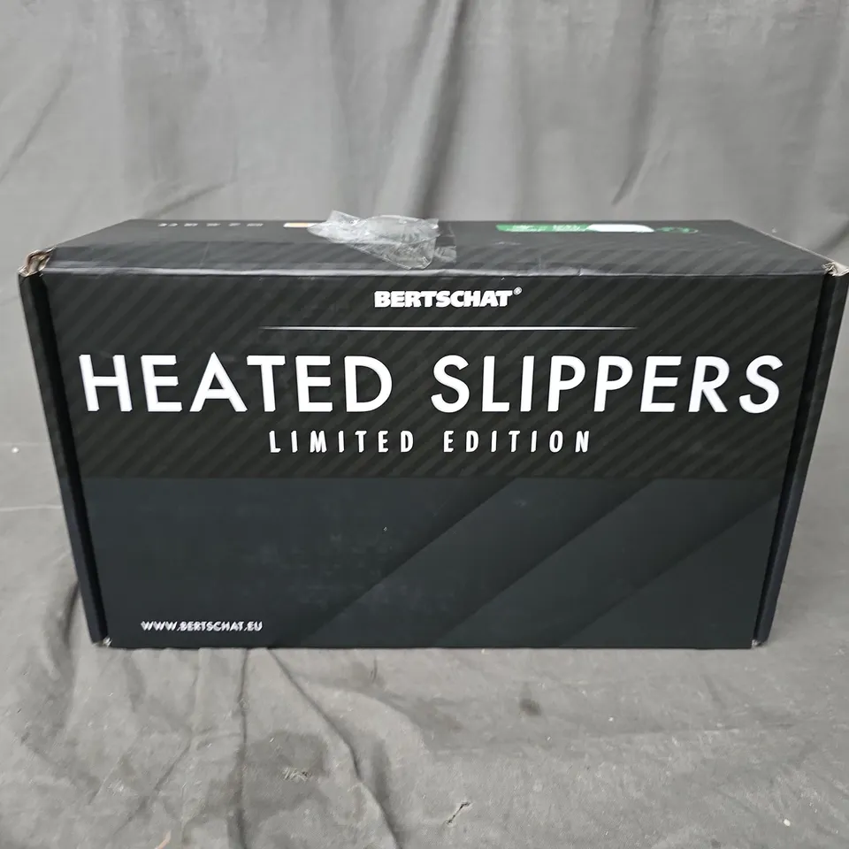 BOXED BERTSCHAT HEATED SLIPPERS LIMITED EDITION (SIZE 8)