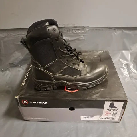 BOXED PAIR OF BLACK ROCK WORK COMMANDER LIGHT BOOTS IN BLACK SIZE 7