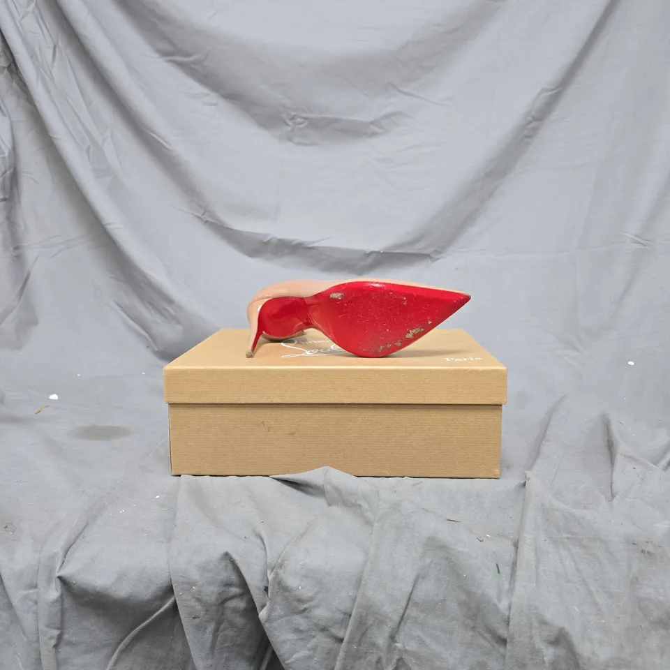  CHRISTIAN LOUBOUTIN WOMEN'S NUDE PATENT LEATHER HIGH HEEL PUMPS – PAIR SIZE 36.5/ 3.5