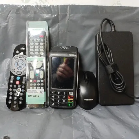 BOX OF APPROXIMATELY 14 ASSORTED ITEMS TO INCLUDE - SKY REMOTE , TECKNET MOUSE , INGENICO MOVE/5000 ETC