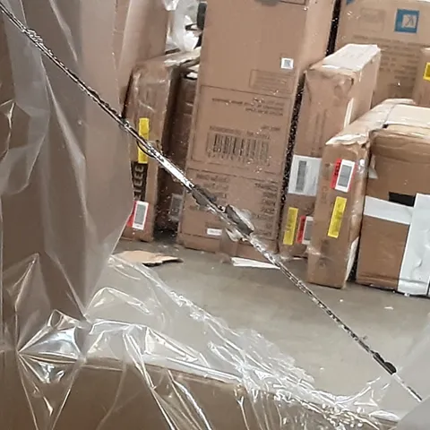 BOXED MIRROR WITH A WHITE FRAME - CRACKED