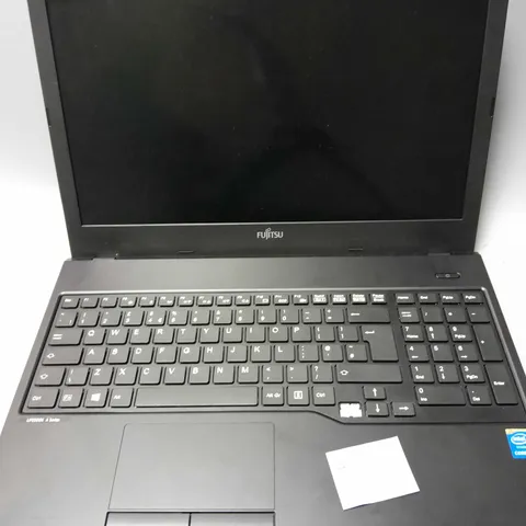 FUJITSU LIFEBOOK A555 LAPTOP
