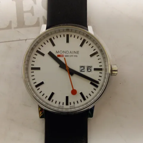 MONDAINE LEATHER STRAP WATCH