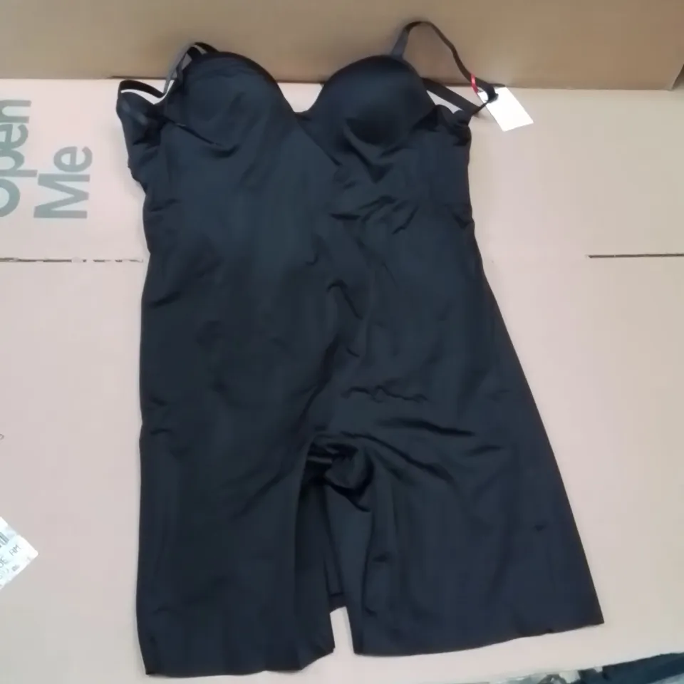BOXED BRAND NEW APPROXIMATELY 15 MAGISCULPT BLACK BODY SUIT SIZE 38DB