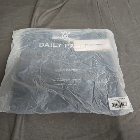 BAGGED DAILY PAPER EMEFA TEE SIZE M