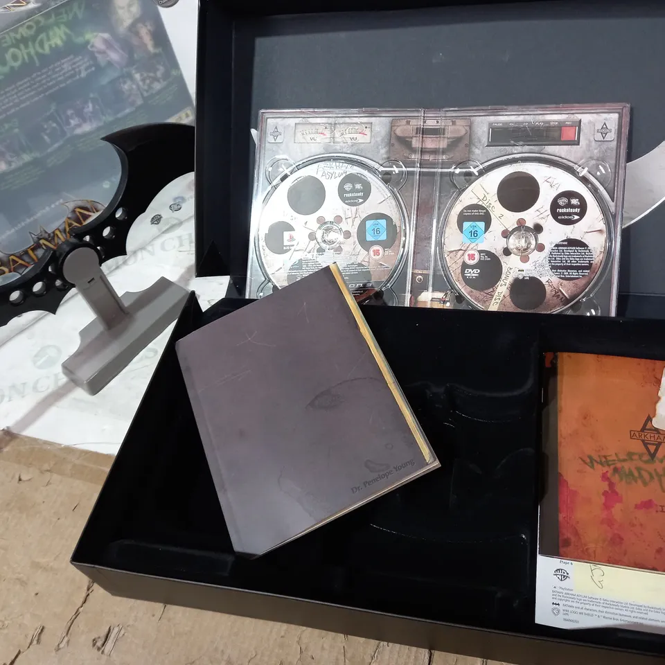 BATMAN ARKHAM ASYLUM COLLECTORS EDITION