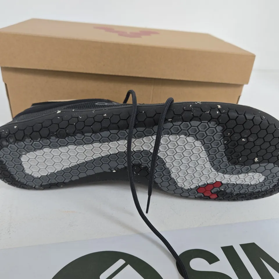 PRISMUS LITE SIZE 11