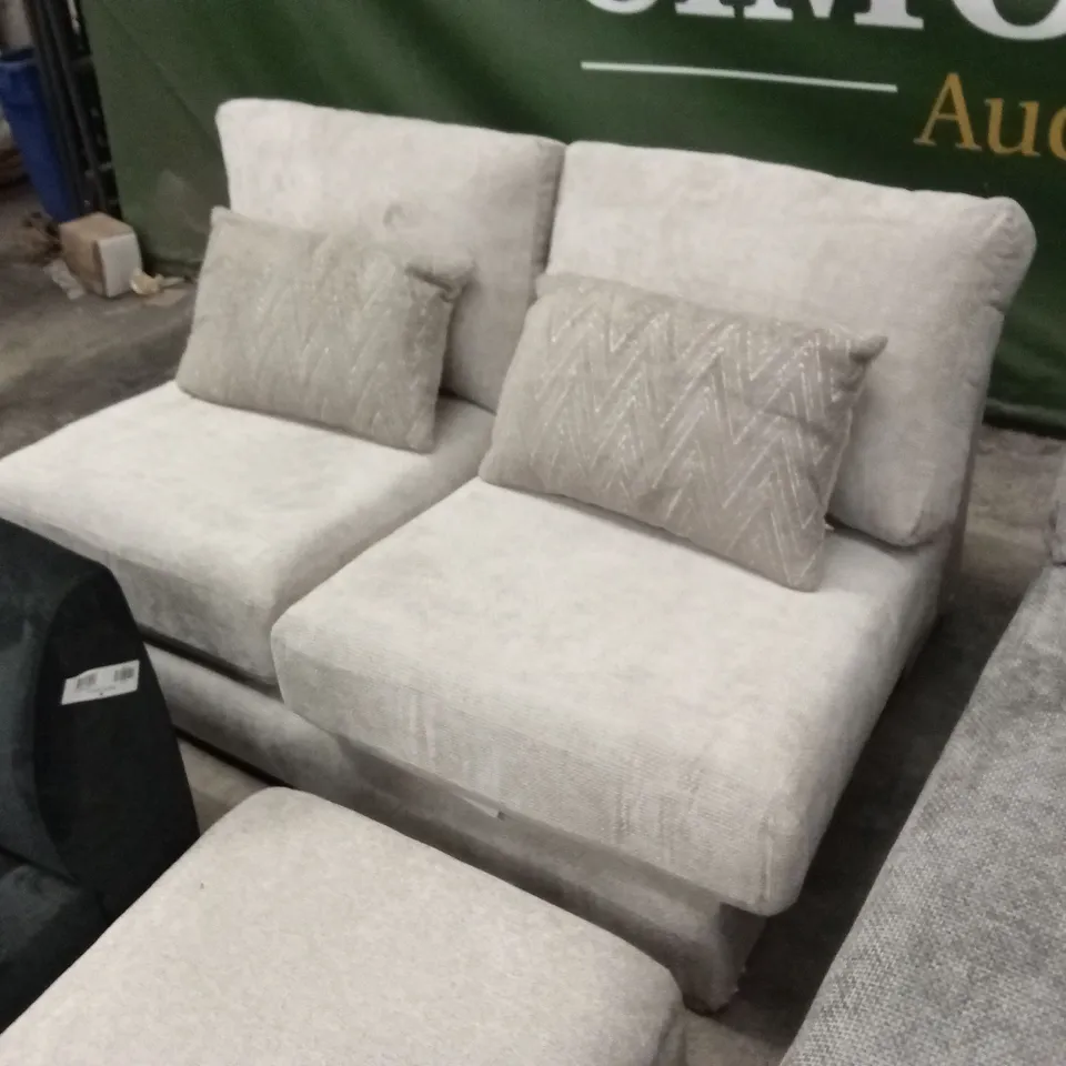 5 x ASSORTED DESIGNER SOFA PIECES